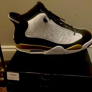 Jordan dub zero size 12